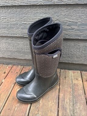 BOGS Womens Boots Sz.8 Herringbone Tall Waterproof Winter Rain Snow Rubber Warm!